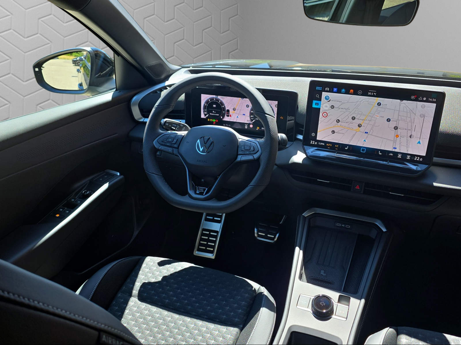 VW T-Roc 1.5 eTSI mHEV R-Line DSG-image-11