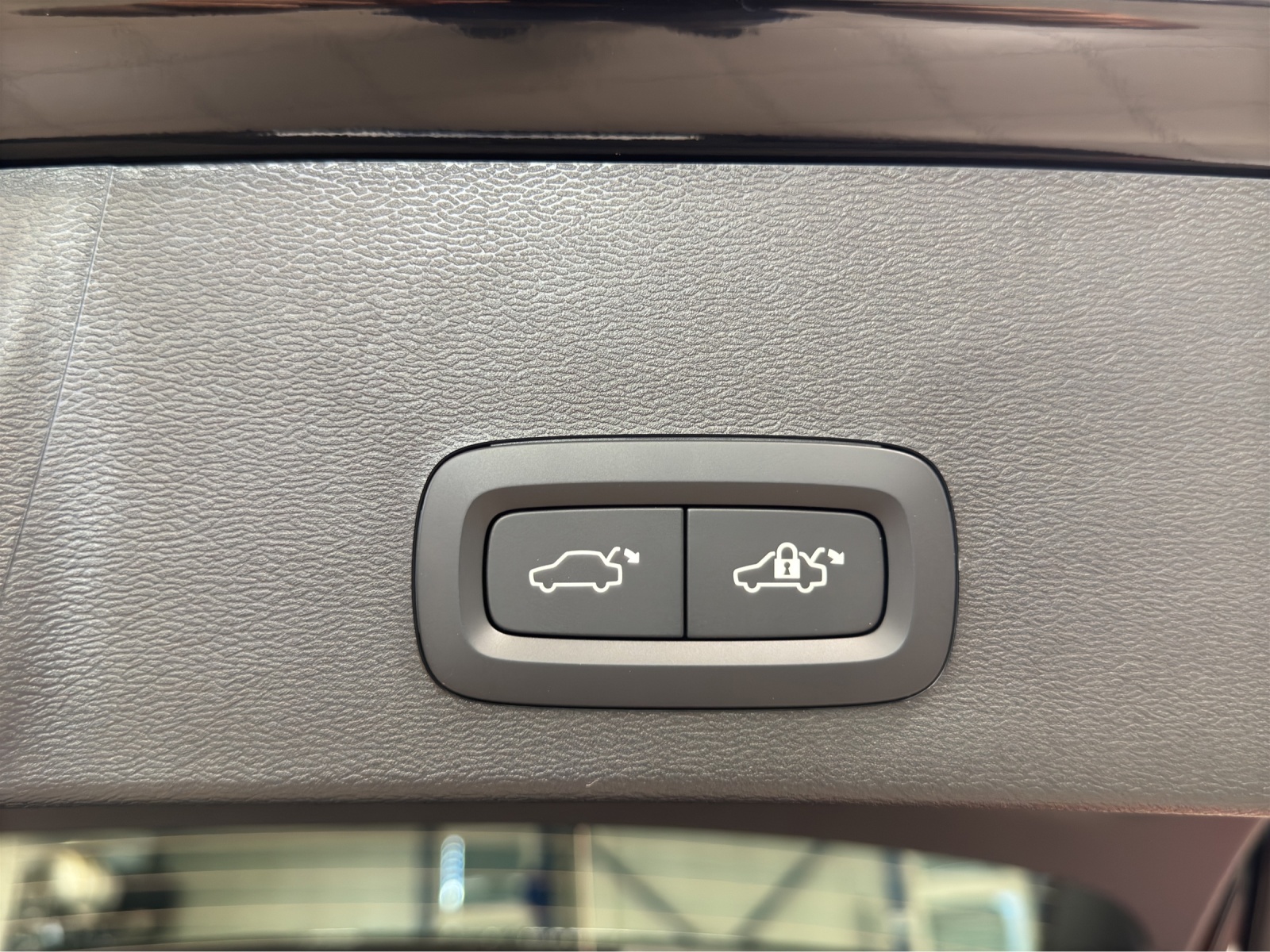 VOLVO XC40 2.0 B3 MH Core-image-15