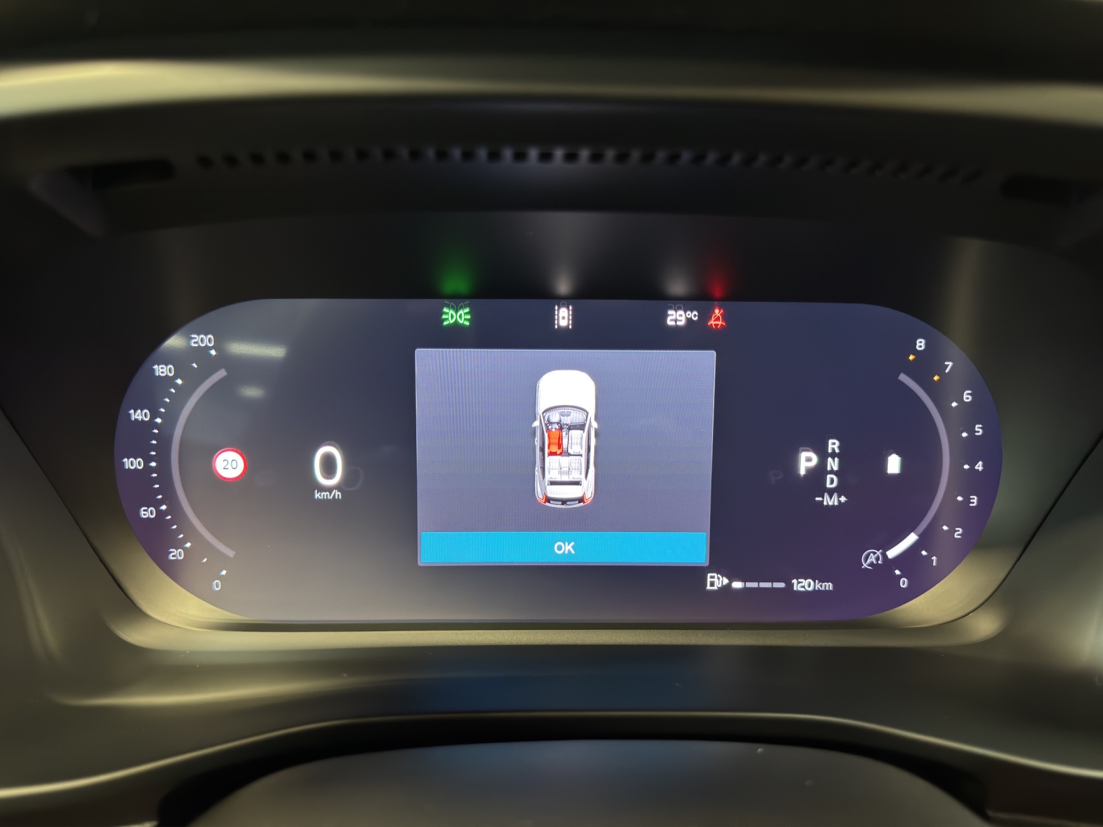 VOLVO XC40 2.0 B3 MH Core-image-8