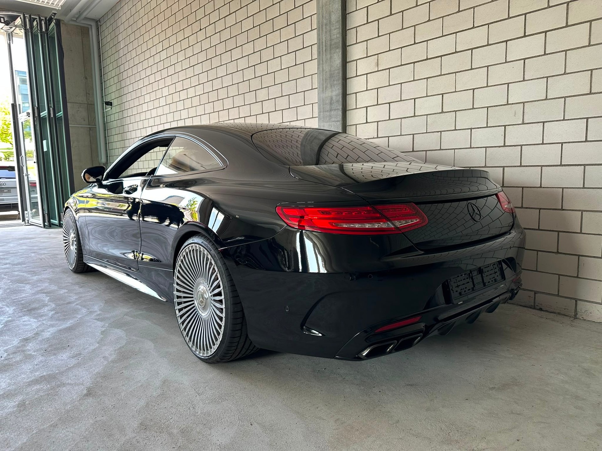 MERCEDES-BENZ S 63 AMG Coupé Speedshift MCT Traumausstattung-image-2