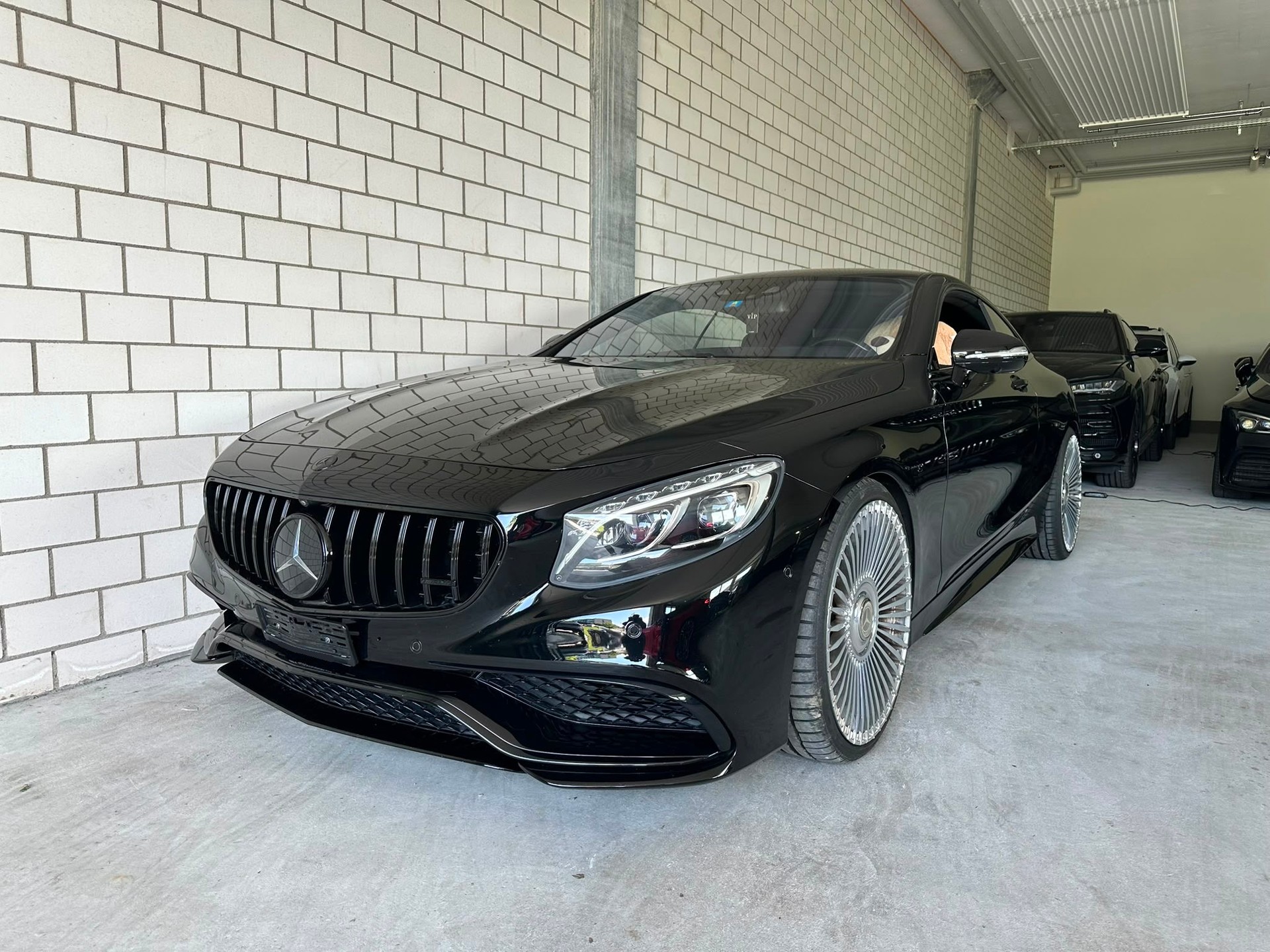 MERCEDES-BENZ S 63 AMG Coupé Speedshift MCT Traumausstattung-image-1