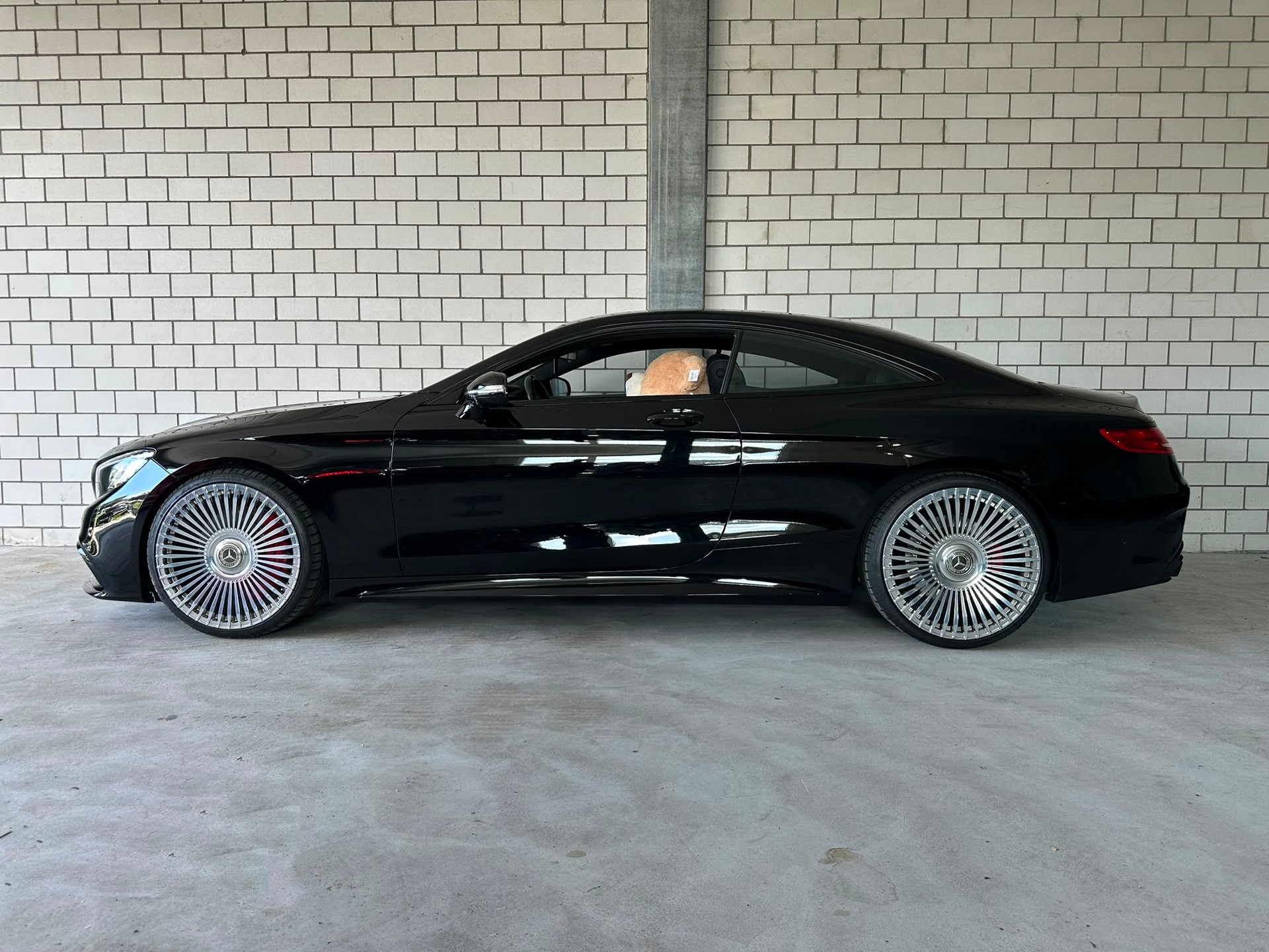 MERCEDES-BENZ S 63 AMG Coupé Speedshift MCT Traumausstattung-image-0