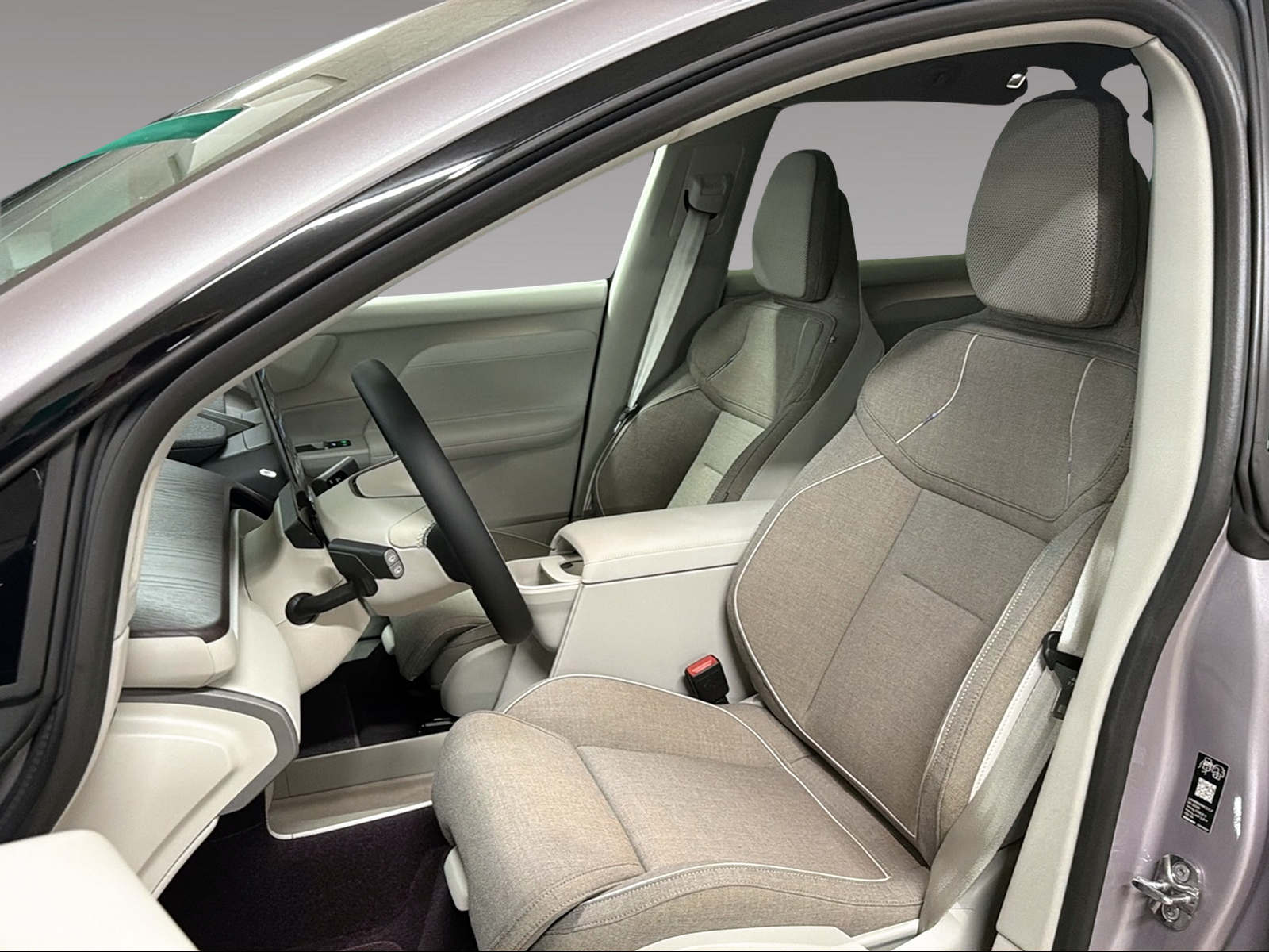 VOLVO EX60 Twin Ultra AWD-image-7