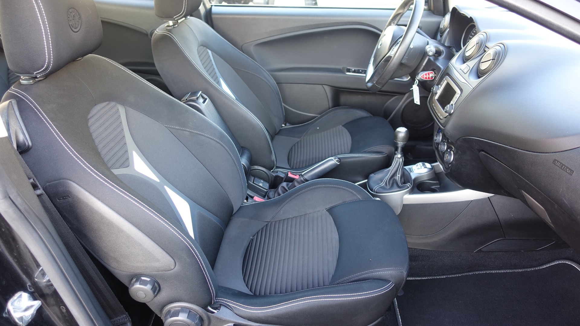 ALFA ROMEO MiTo 0.9 TwinAir Turbo Junior-image-9