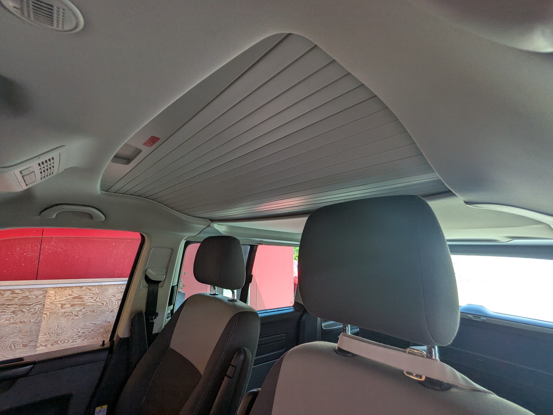 VW 2.0 TDI 140 California Beach Last Edition-image-8