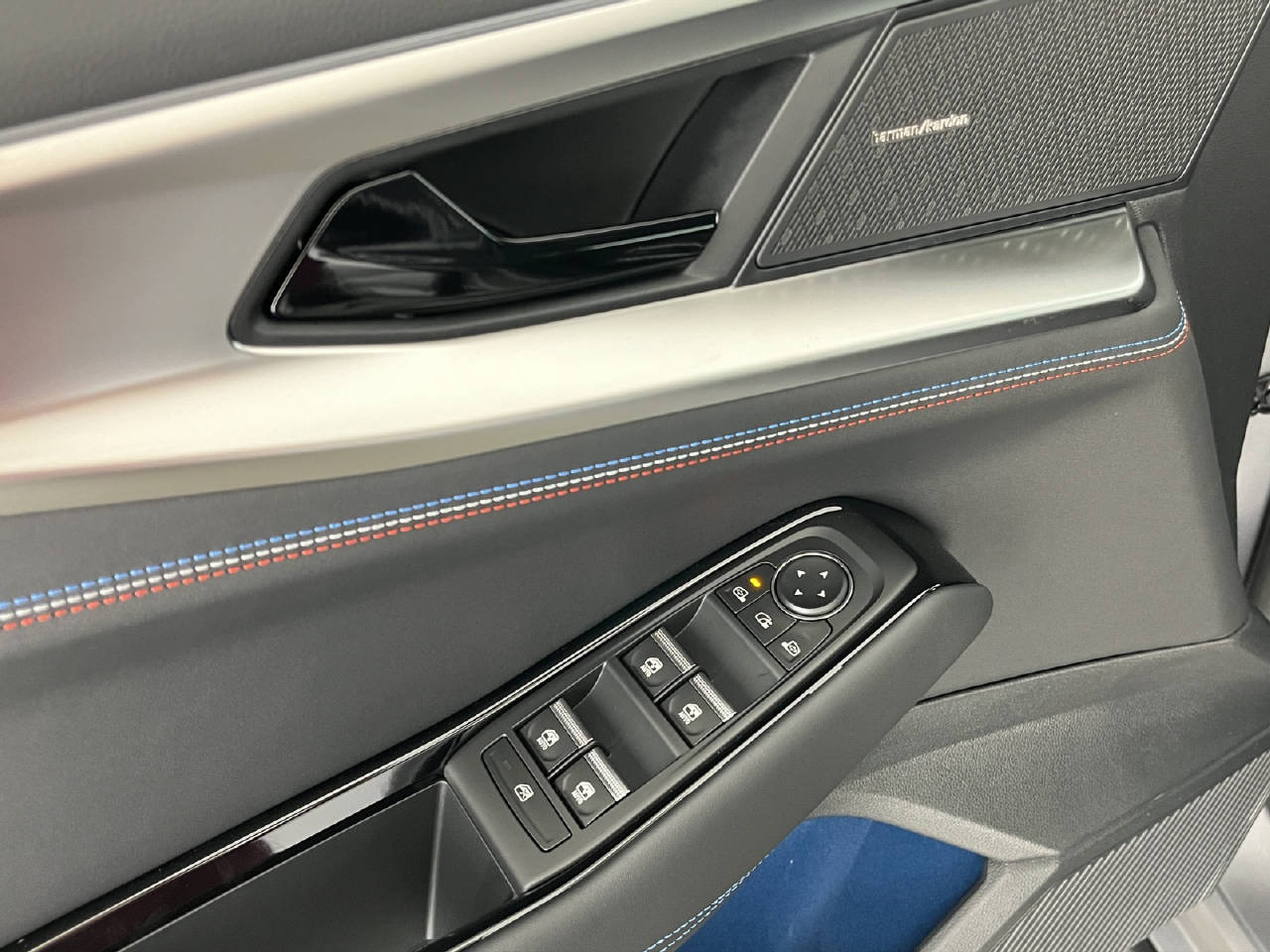 RENAULT Rafale 1.2 E-Tech Plug-in Atelier Alpine-image-13