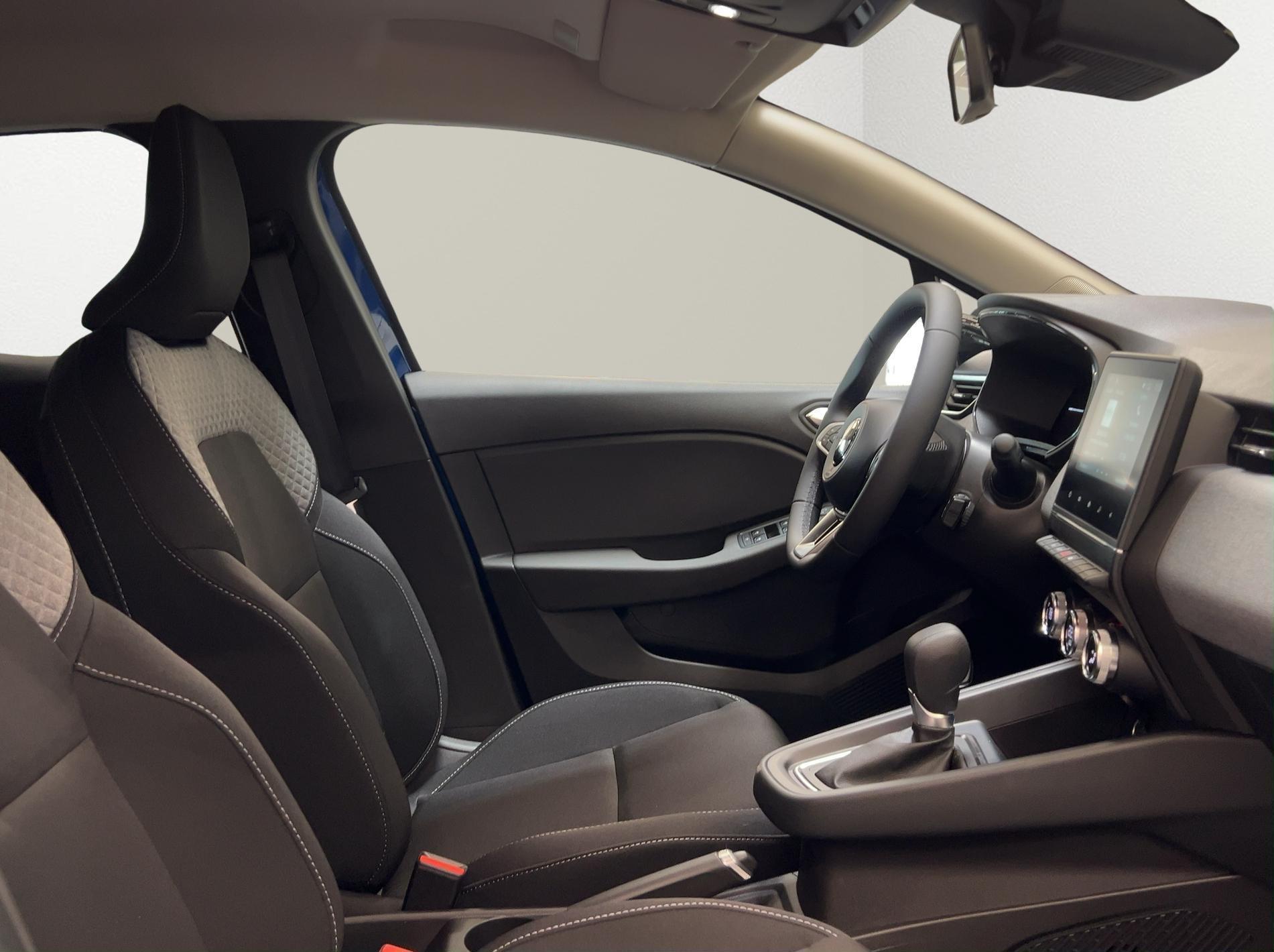MITSUBISHI Colt 1.6 HEV Invite+-image-9