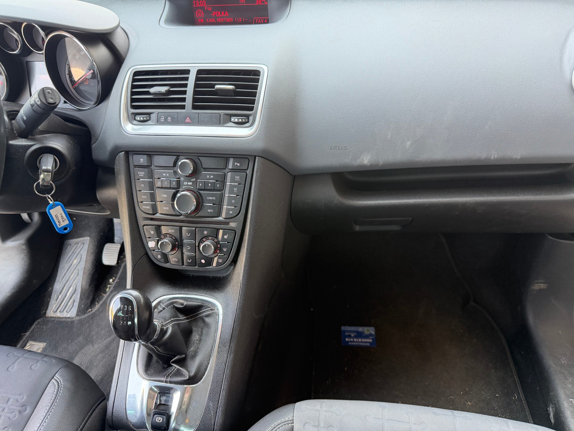 OPEL Meriva 1.4 Turbo Enjoy-image-9