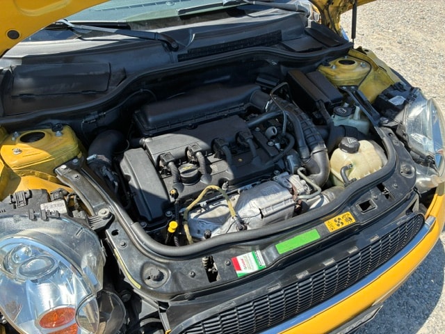 MINI 1.6i Cooper S-image-5