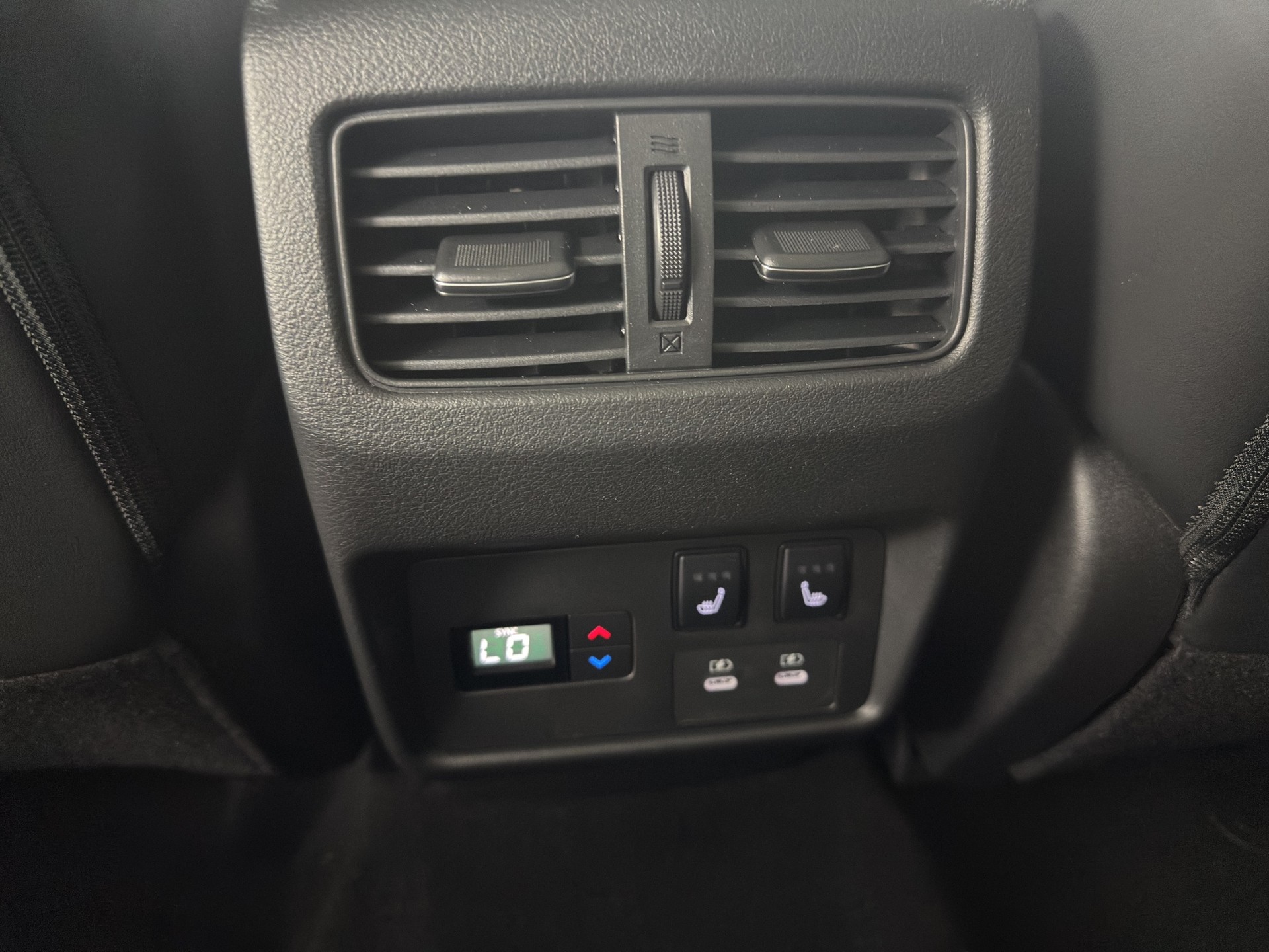 NISSAN X-Trail 1.5 VC-T e-Power 4WD 7 Sitze Tekna+-image-10