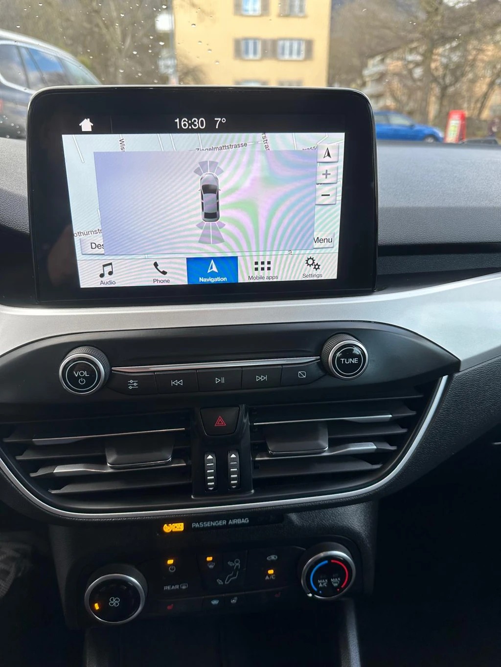 FORD Focus 1.5 TDCi Business Automatic ** Gr-Navi ** PDC V+H ** Sitzheizung ** LTZ MFK 24.03.2025 **-image-7
