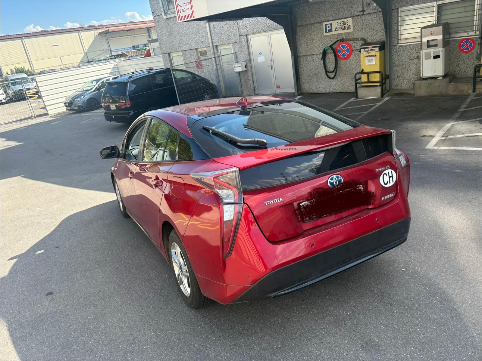 TOYOTA Prius 1.8 VVT-i HSD Sol Premium-image-3