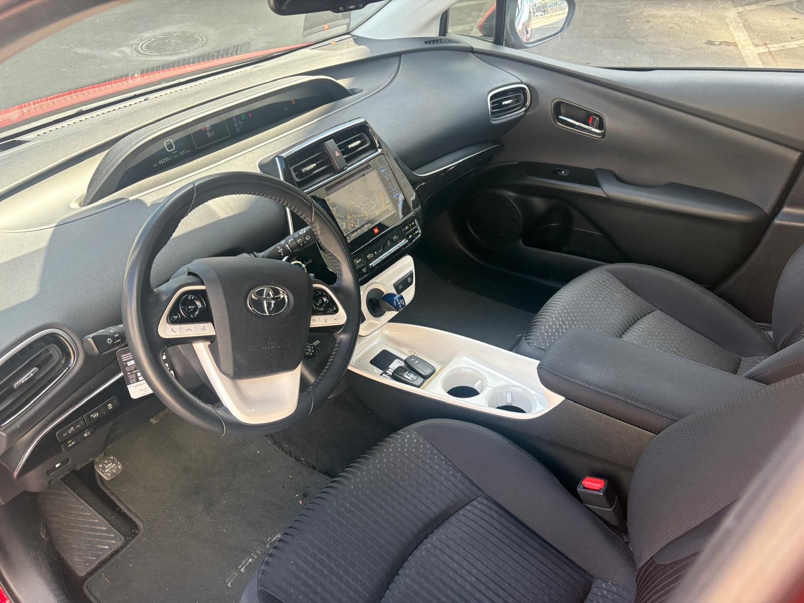 TOYOTA Prius 1.8 VVT-i HSD Sol Premium-image-11