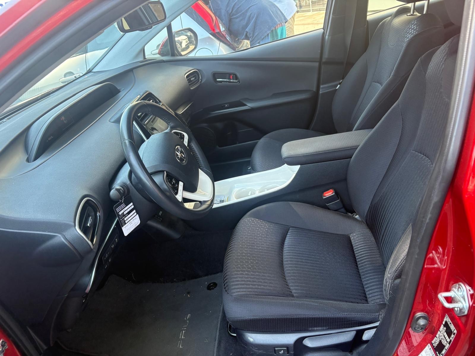TOYOTA Prius 1.8 VVT-i HSD Sol Premium-image-18