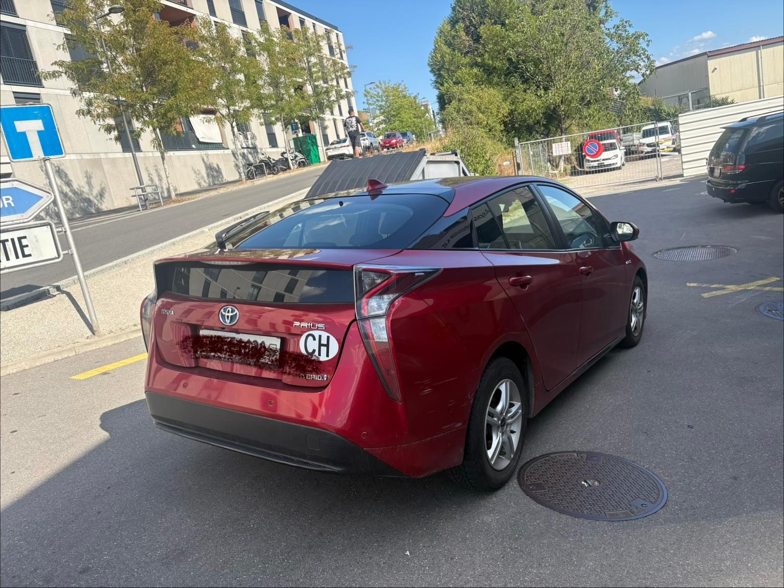TOYOTA Prius 1.8 VVT-i HSD Sol Premium-image-1