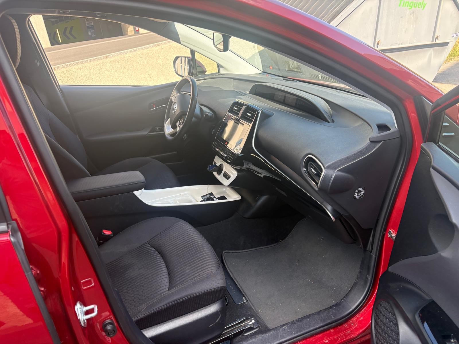 TOYOTA Prius 1.8 VVT-i HSD Sol Premium-image-7