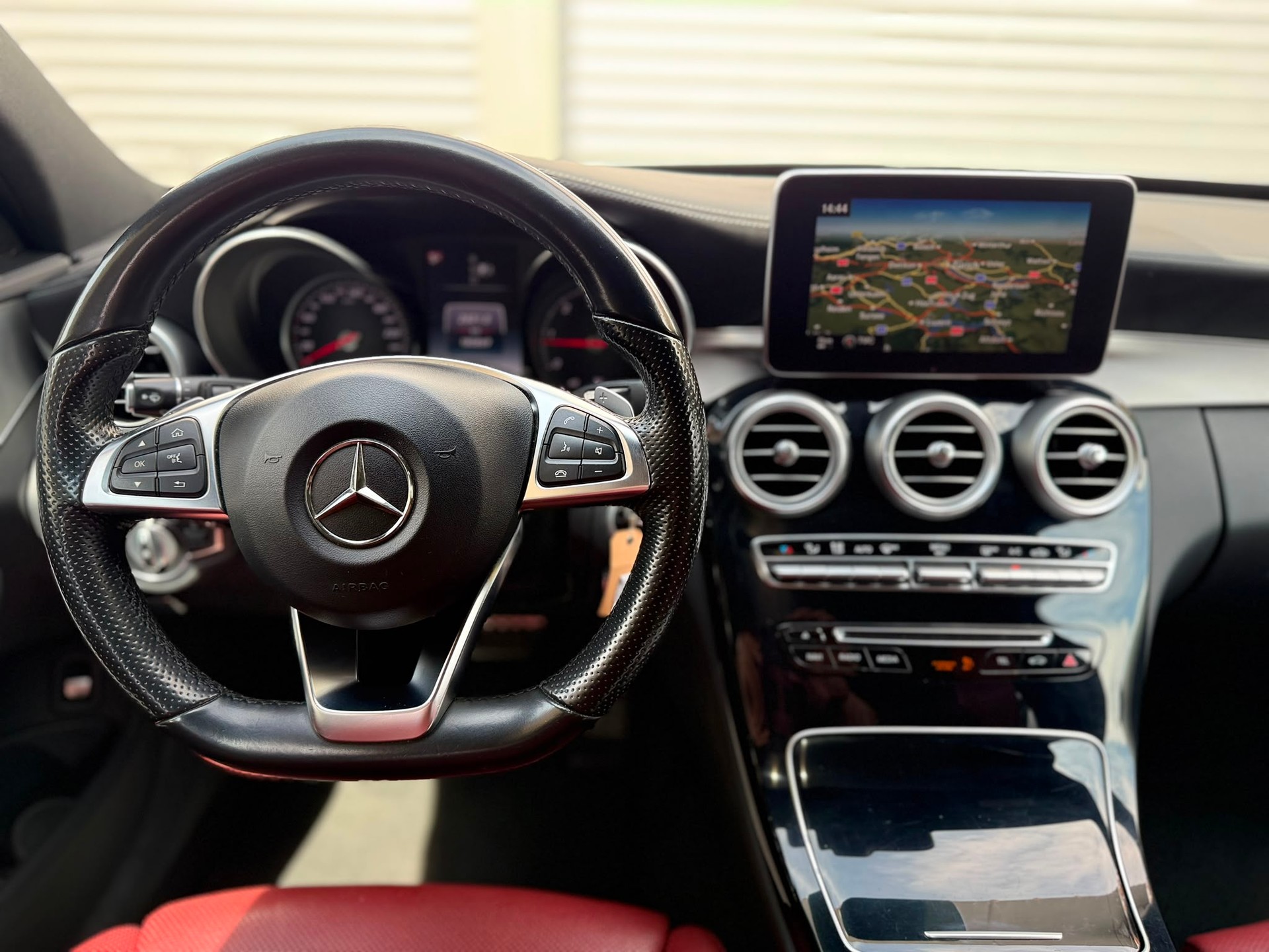 MERCEDES-BENZ C 250 BlueTec AMG Line 4m Kombi-image-12