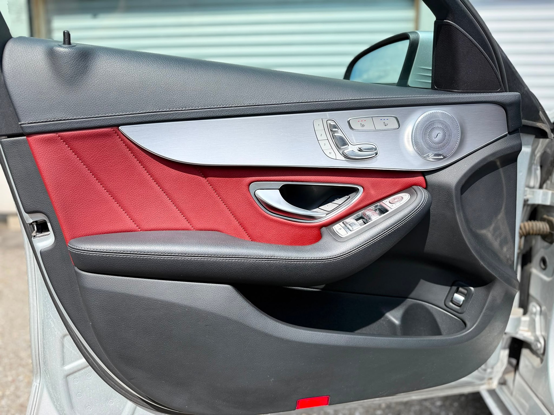 MERCEDES-BENZ C 250 BlueTec AMG Line 4m Kombi-image-6