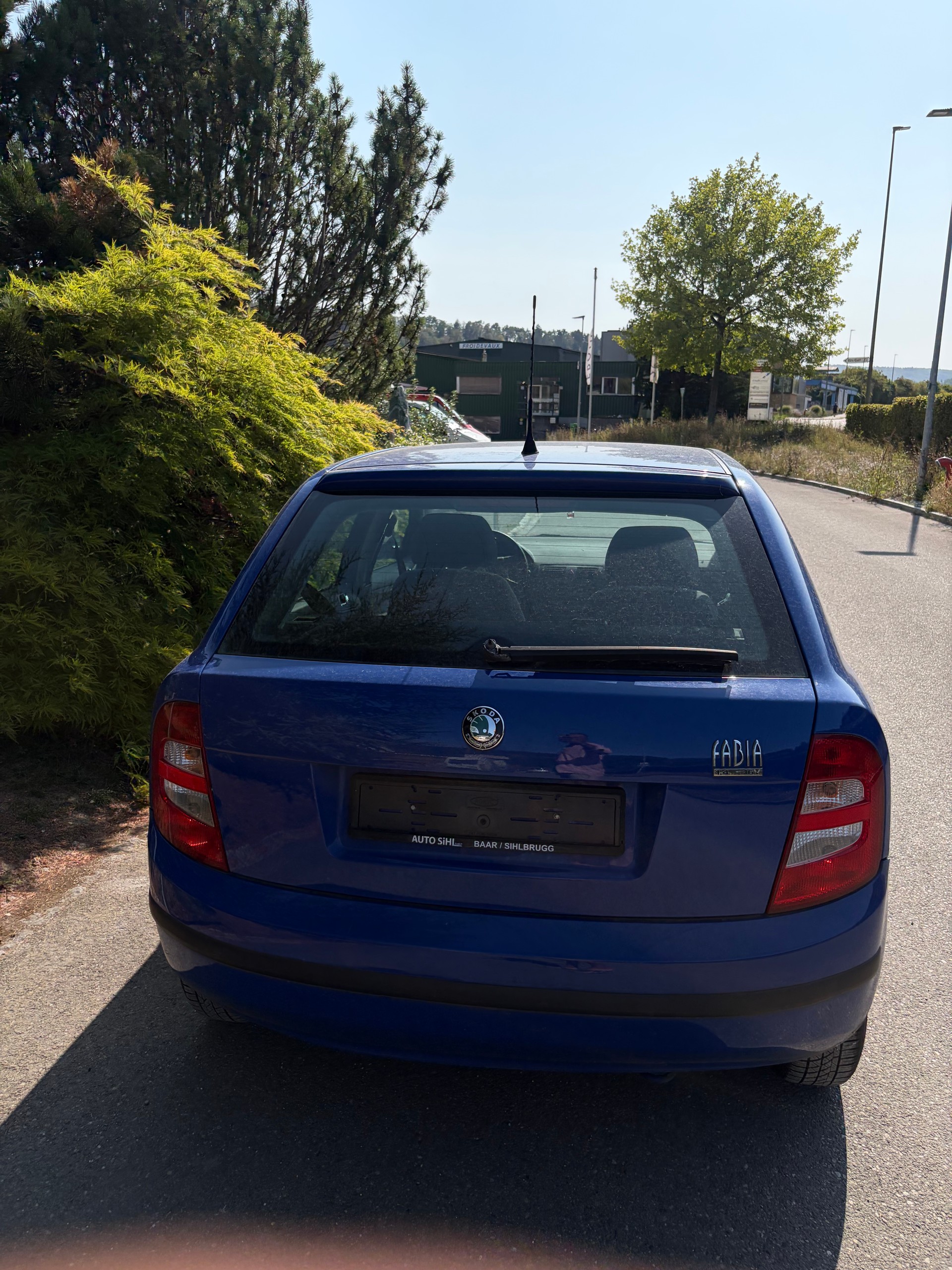 SKODA Fabia 1.4 16V Elegance-image-8