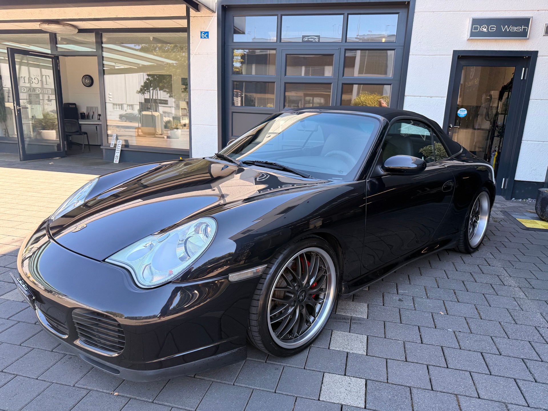 PORSCHE 911 Carrera 4 S Cabrio-image-0