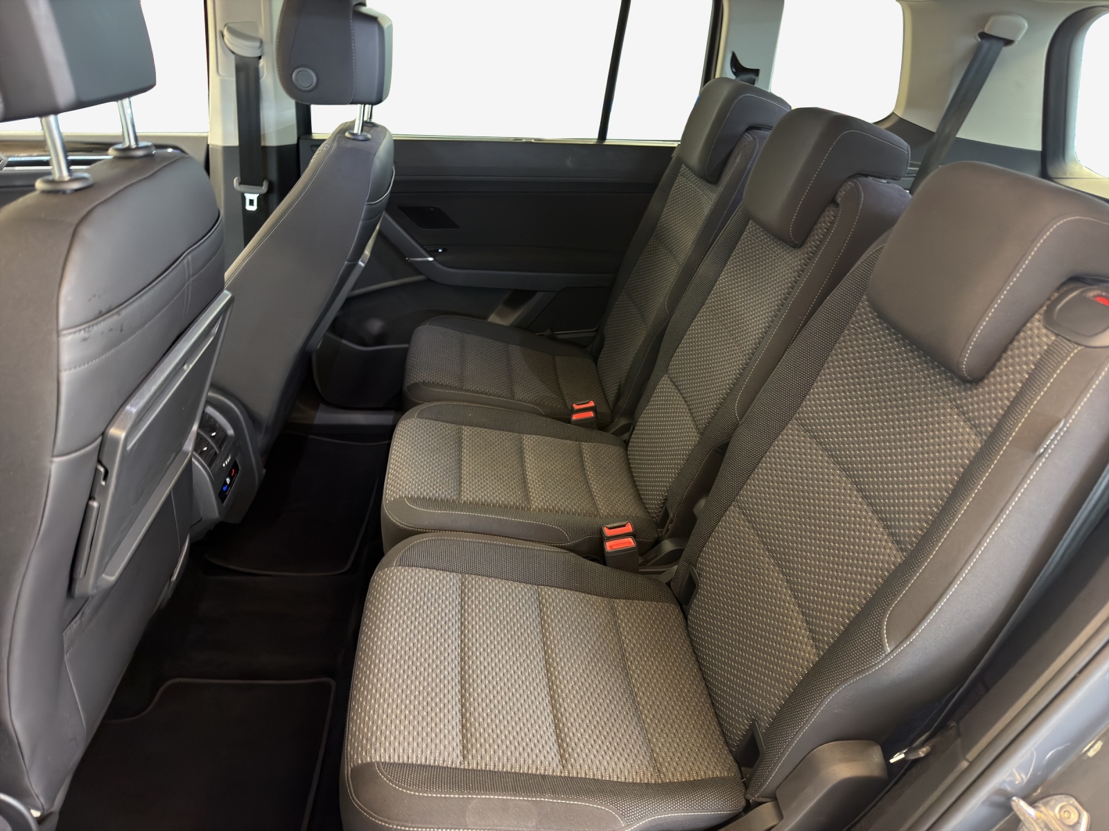 VW Touran 1.5 TSI EVO Comfortline DSG-image-11