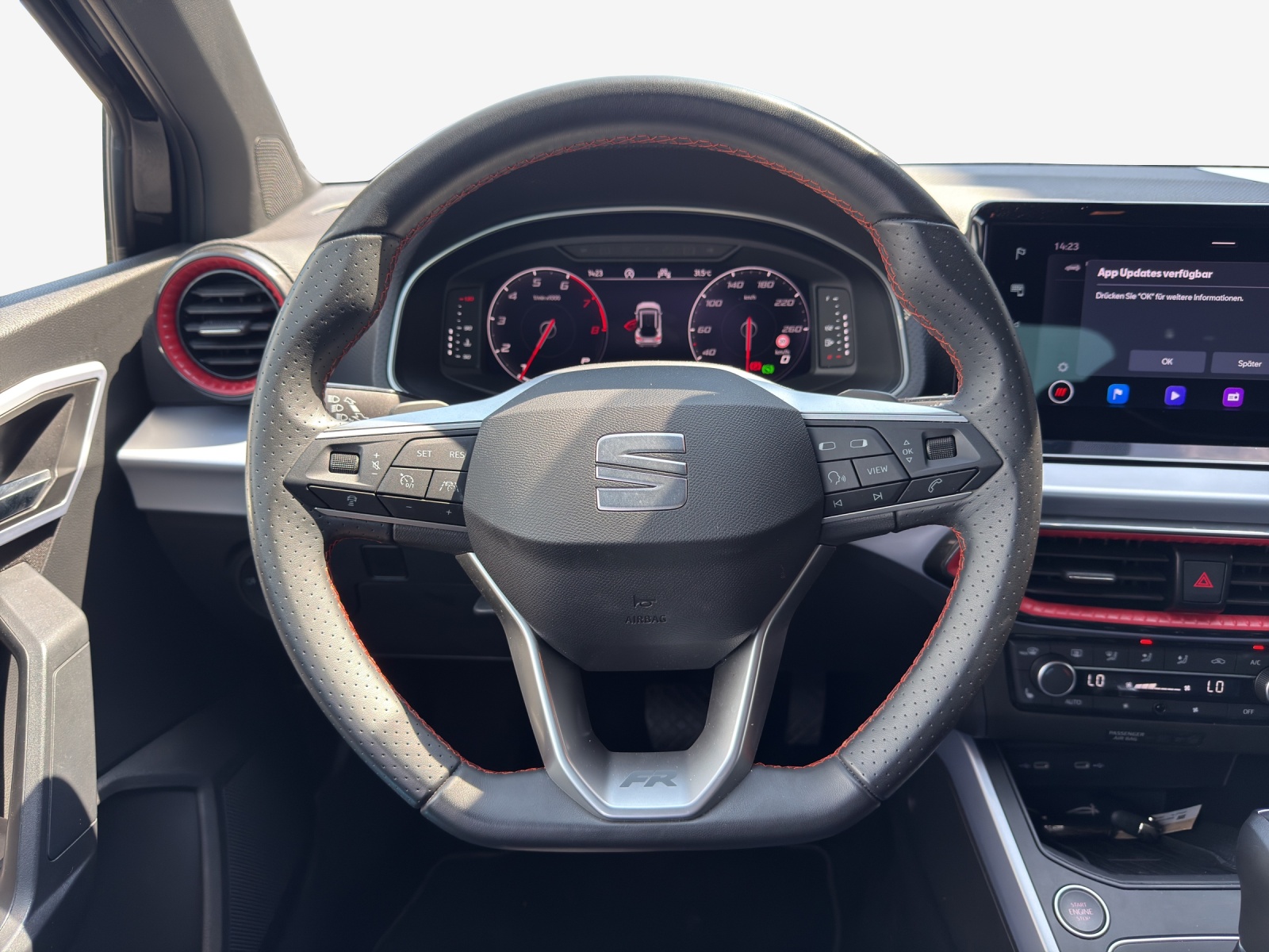 SEAT Arona 1.5 Eco TSI FR DSG-image-9