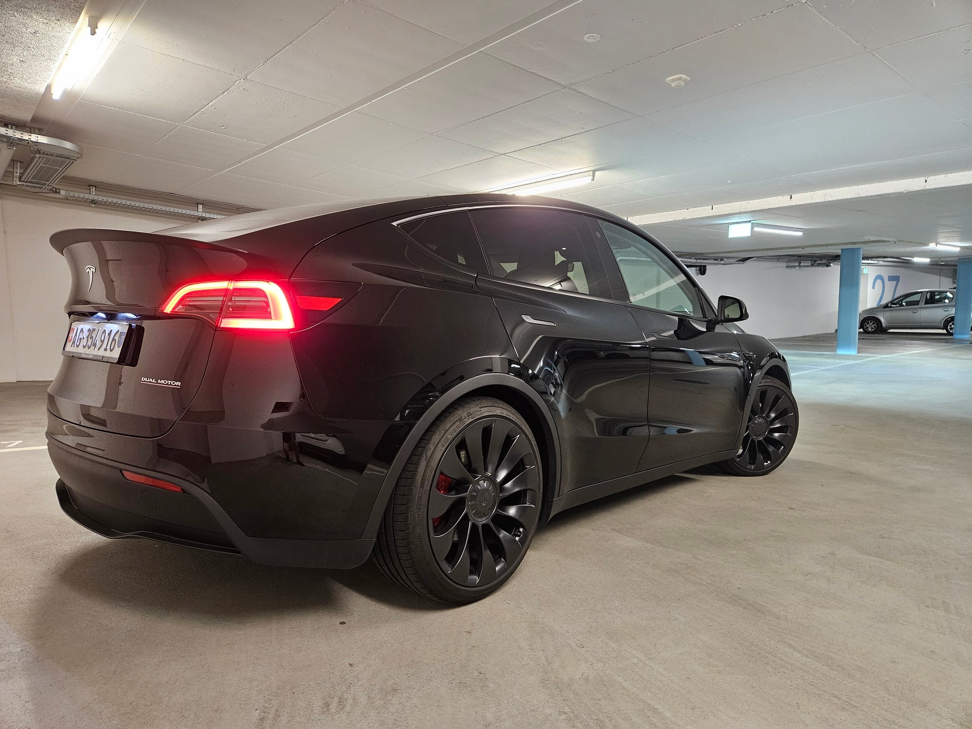 TESLA Performance AWD – 03/2024 – 8-fach (21"/20") – Neuer Garantie-Check & neue Querlenker-image-2