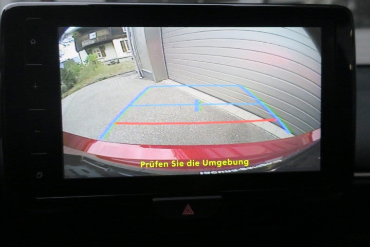 TOYOTA Yaris 1.5 Trend e-CVT-image-12