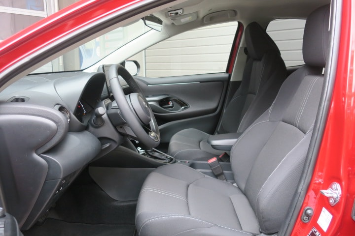 TOYOTA Yaris 1.5 Trend e-CVT-image-6
