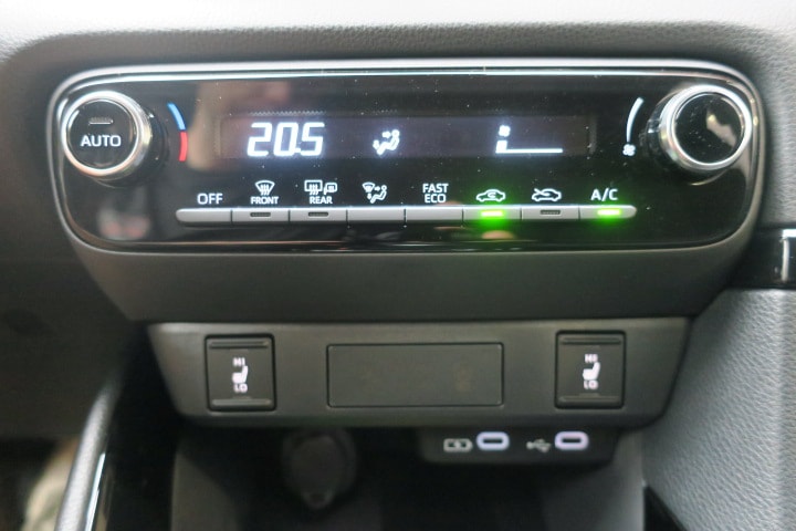 TOYOTA Yaris 1.5 Trend e-CVT-image-13