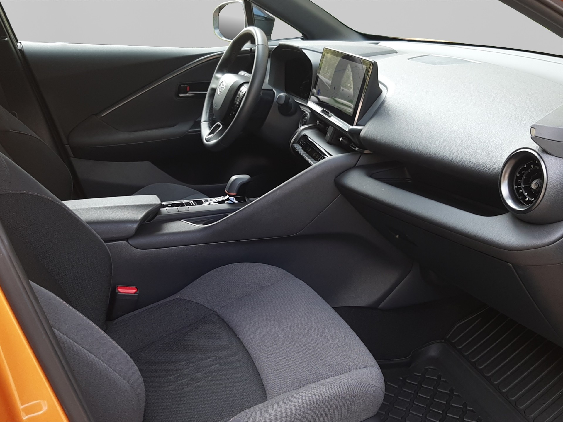 TOYOTA C-HR 2.0 PHEV Swiss Edition-image-15