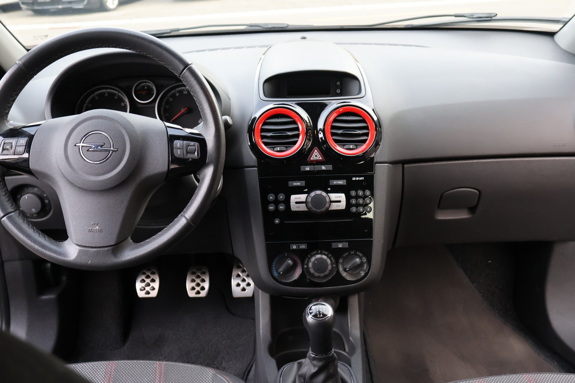 OPEL Corsa 1.4 TP Sport-image-10