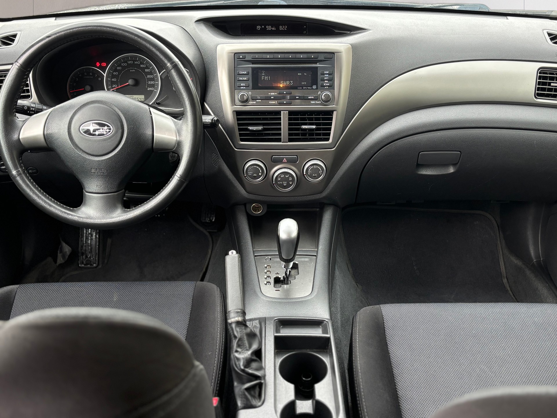 SUBARU Impreza 2.0R Comfort Automatic-image-6