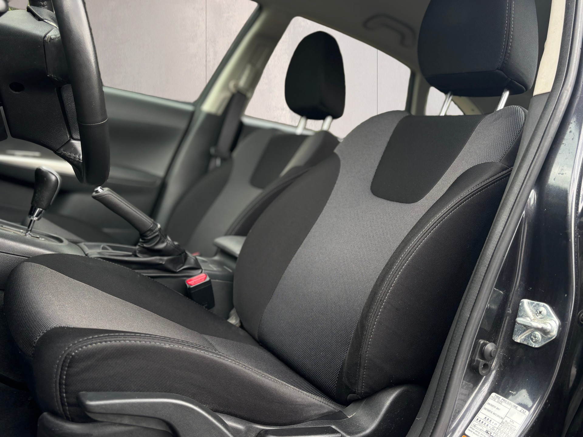SUBARU Impreza 2.0R Comfort Automatic-image-7