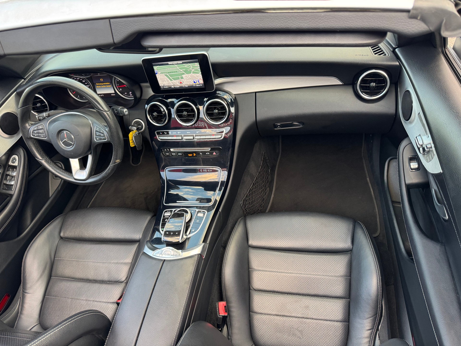 MERCEDES-BENZ C 180 Cabriolet 9G-Tronic-image-9