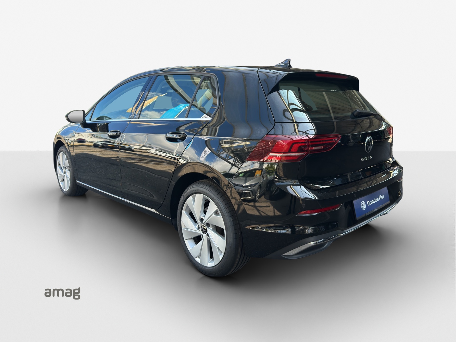 VW Golf 1.5 e TSI mHEV Style DSG-image-2