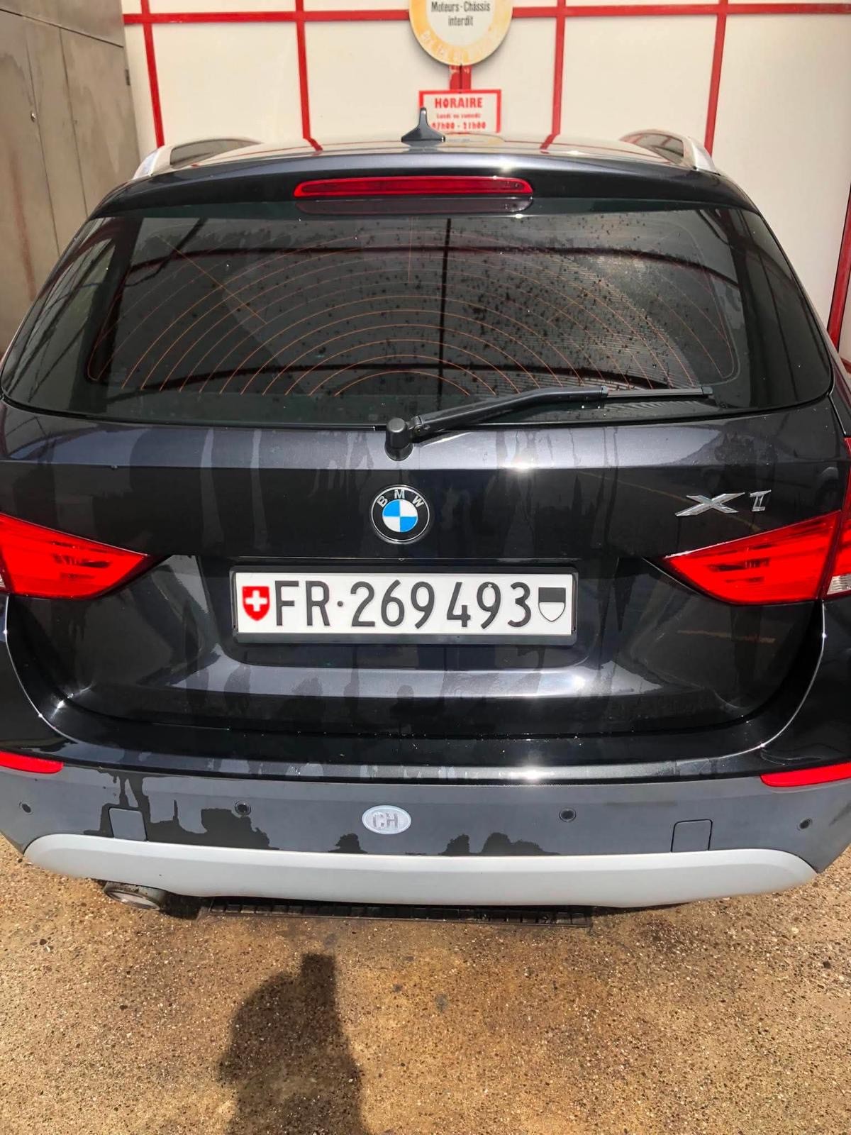 BMW 18d xDrive-image-1