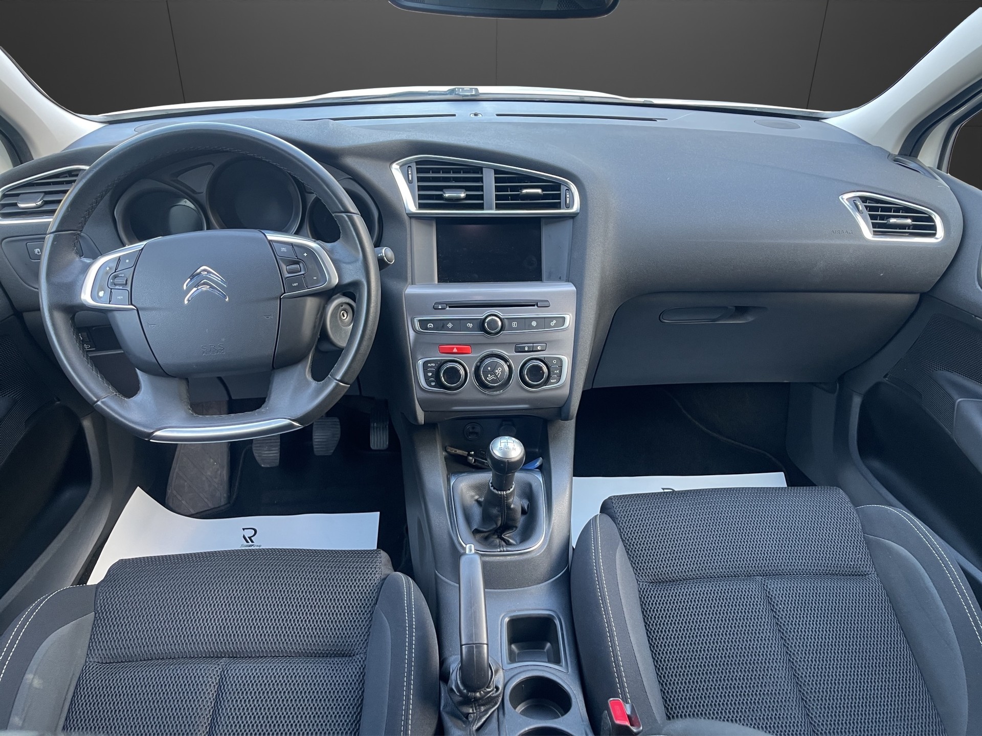CITROEN C4 1.2 Pure Tech Feel-image-11