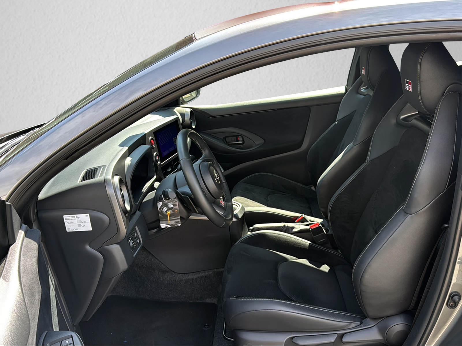 TOYOTA GR Yaris 1.6 Turbo Sport 4x4-image-2