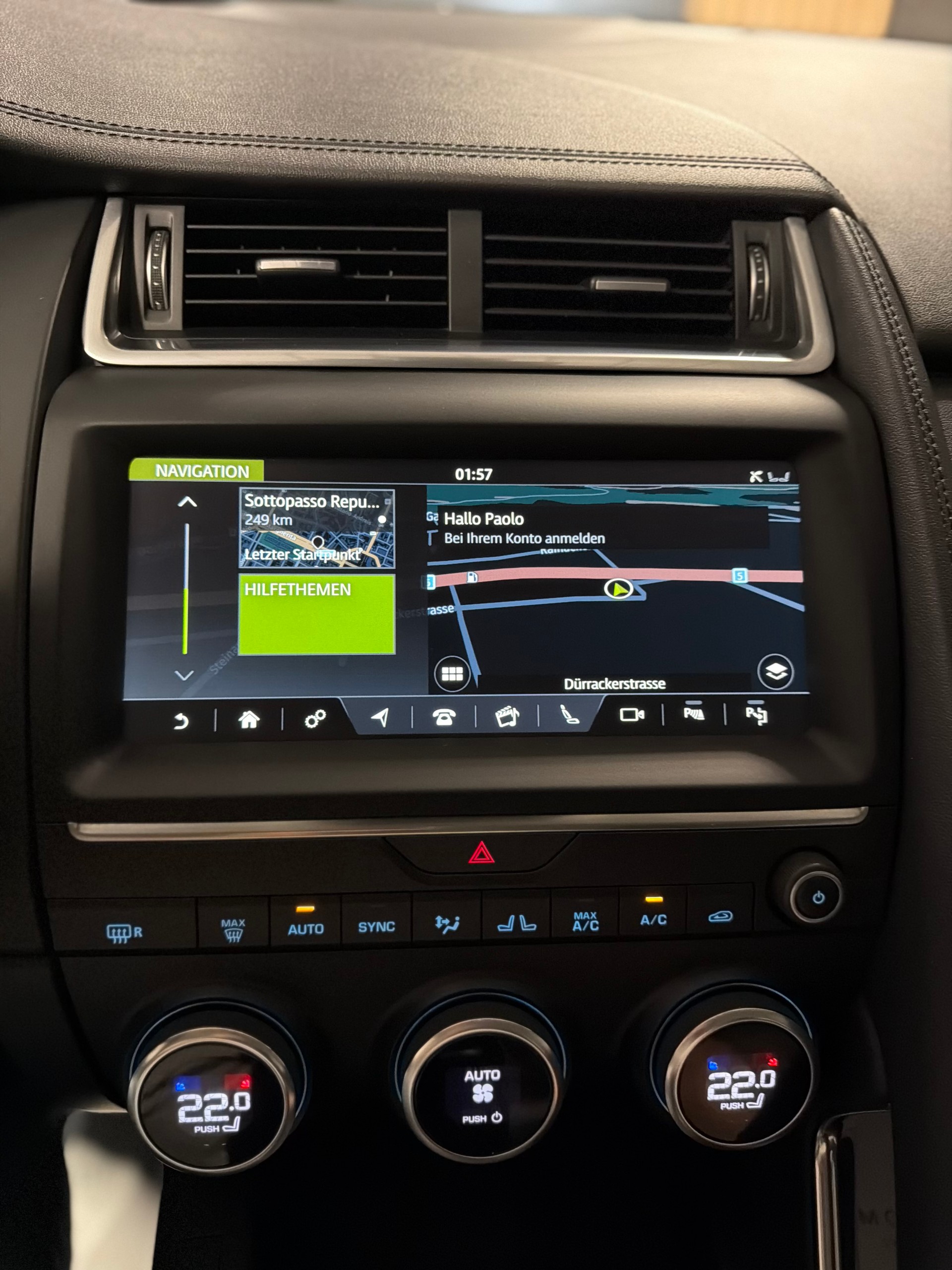 JAGUAR E-Pace 2.0d D150 AWD Automatik-image-15