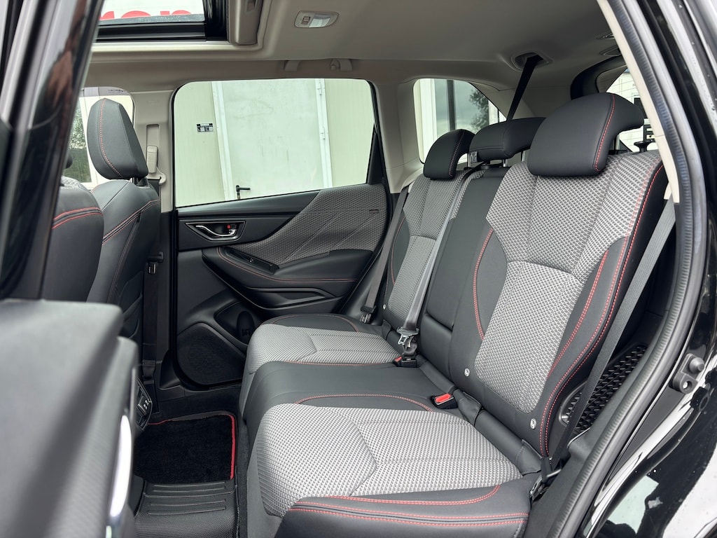 SUBARU Forester 2.0i e-Boxer Sport Lineartronic-image-16