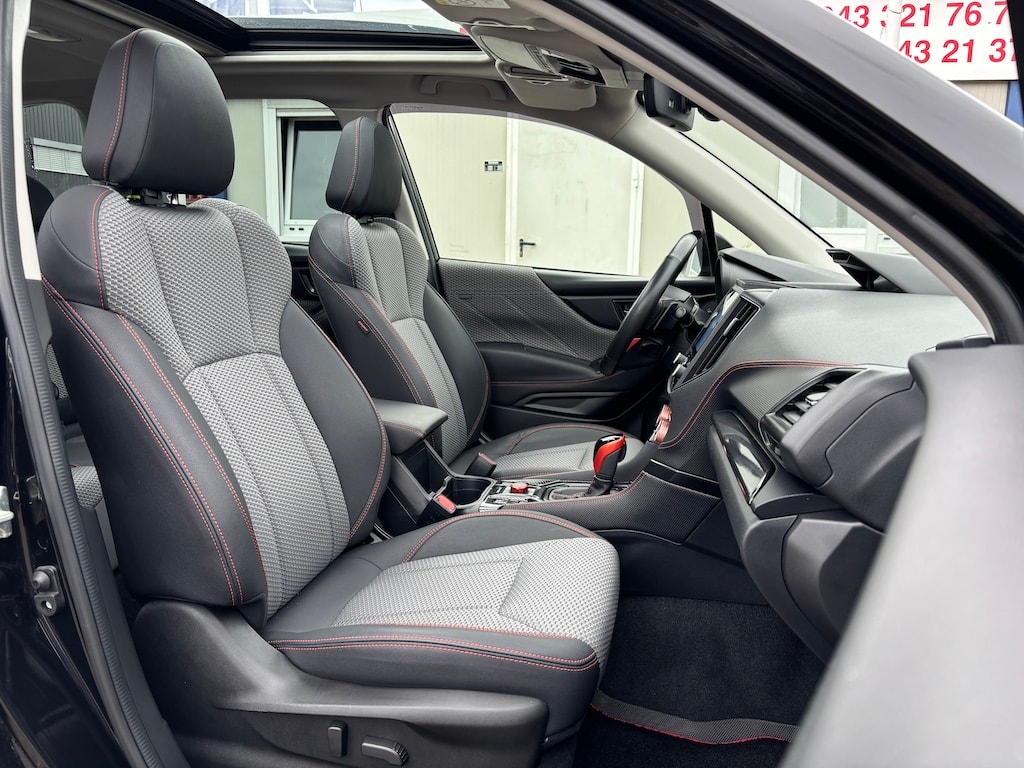 SUBARU Forester 2.0i e-Boxer Sport Lineartronic-image-8