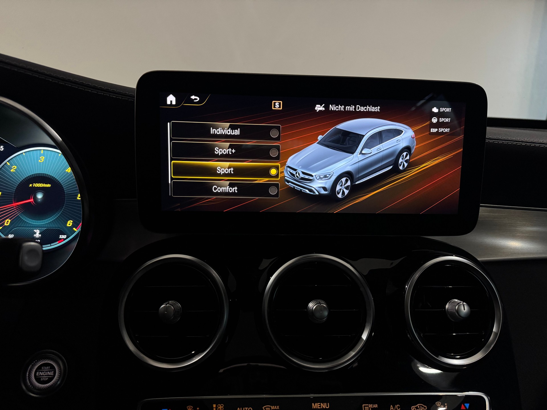 MERCEDES-BENZ GLC Coupé 400 d AMG Line 4Matic 9G-Tronic | 1.Hand | CH |-image-22