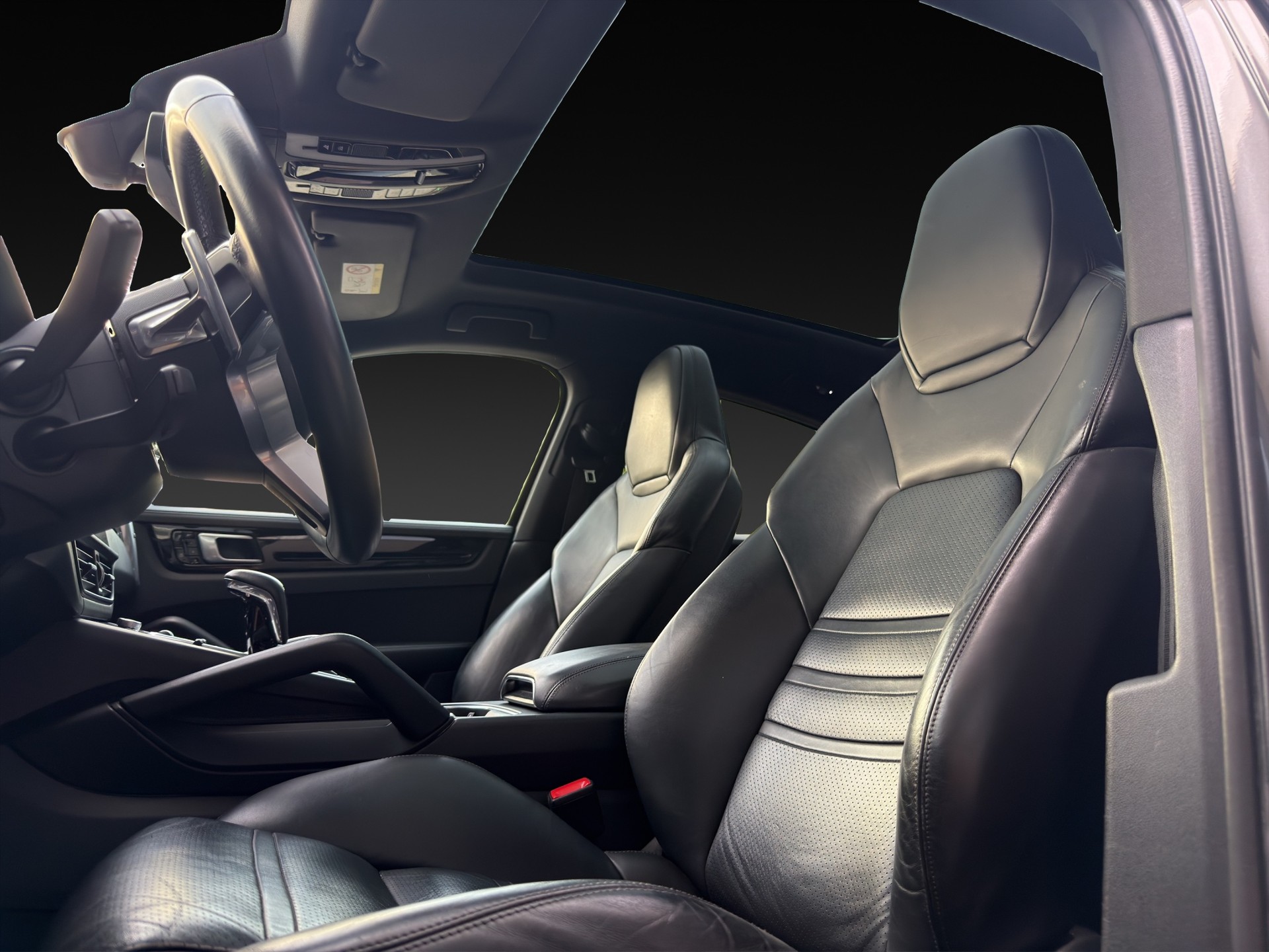 PORSCHE Cayenne Coupé E-Hybrid-image-11