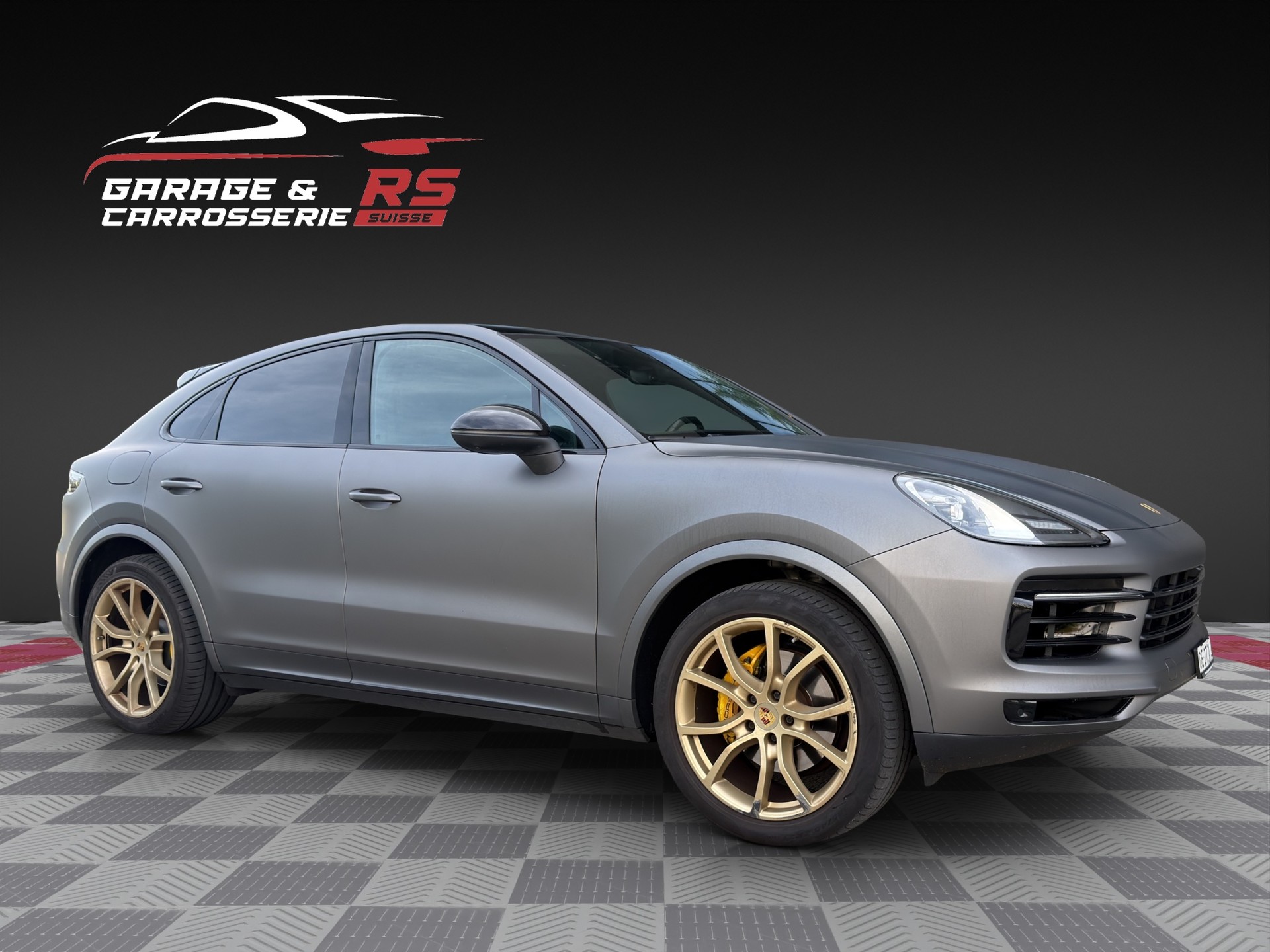 PORSCHE Cayenne Coupé E-Hybrid-image-6