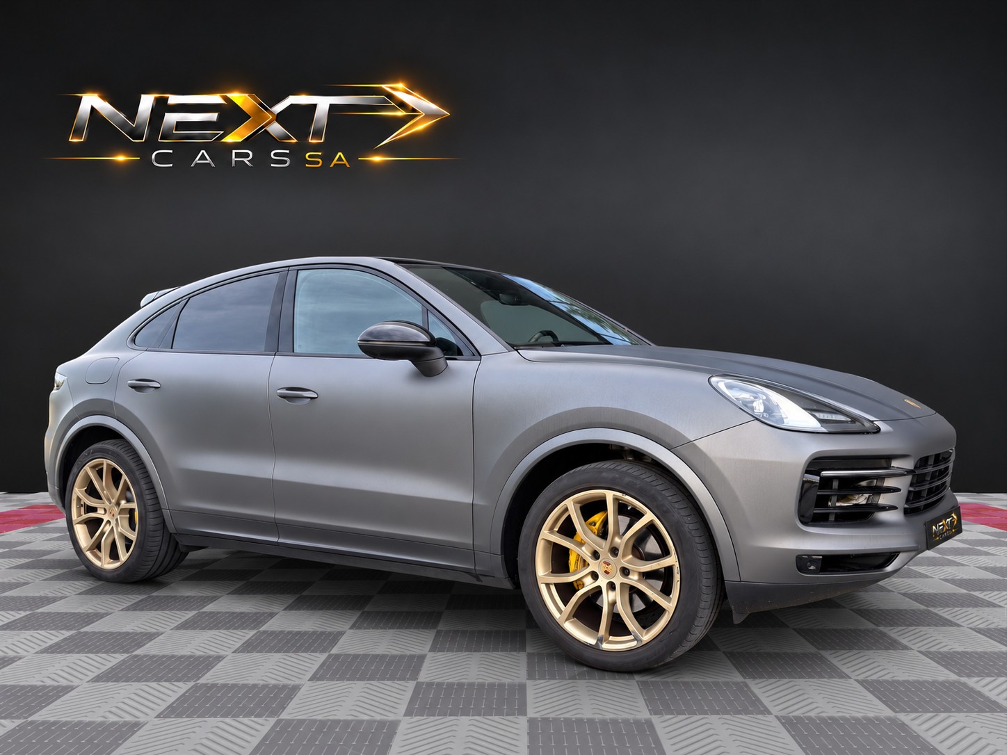 PORSCHE Cayenne Coupé E-Hybrid-image-6