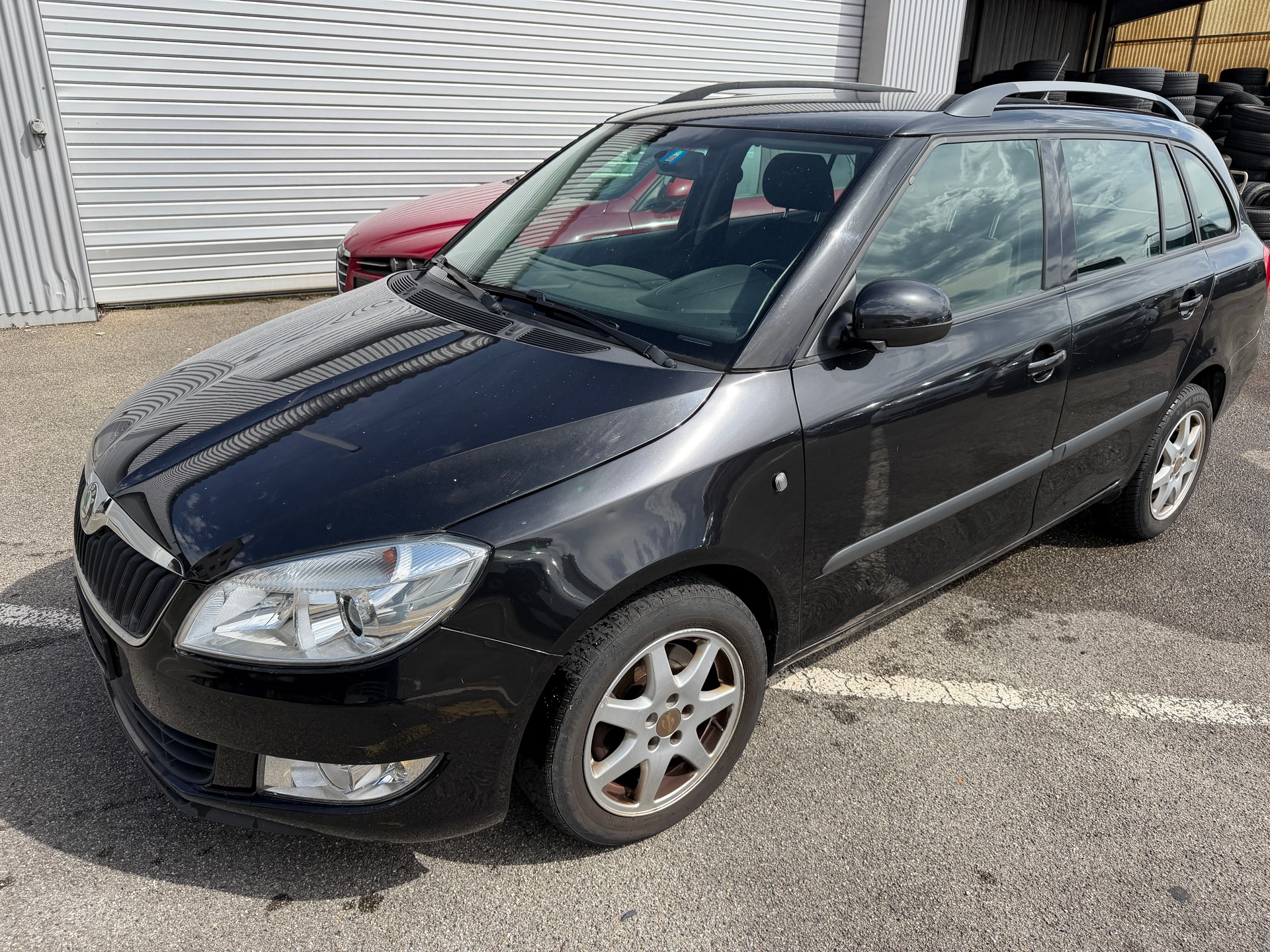SKODA Fabia 1.2 TSI Ambiente-image-0