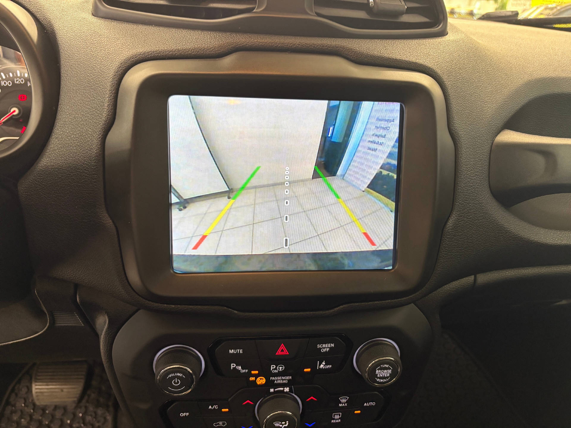 JEEP Renegade 1.4 170 MultiAir Limited AWD-image-9