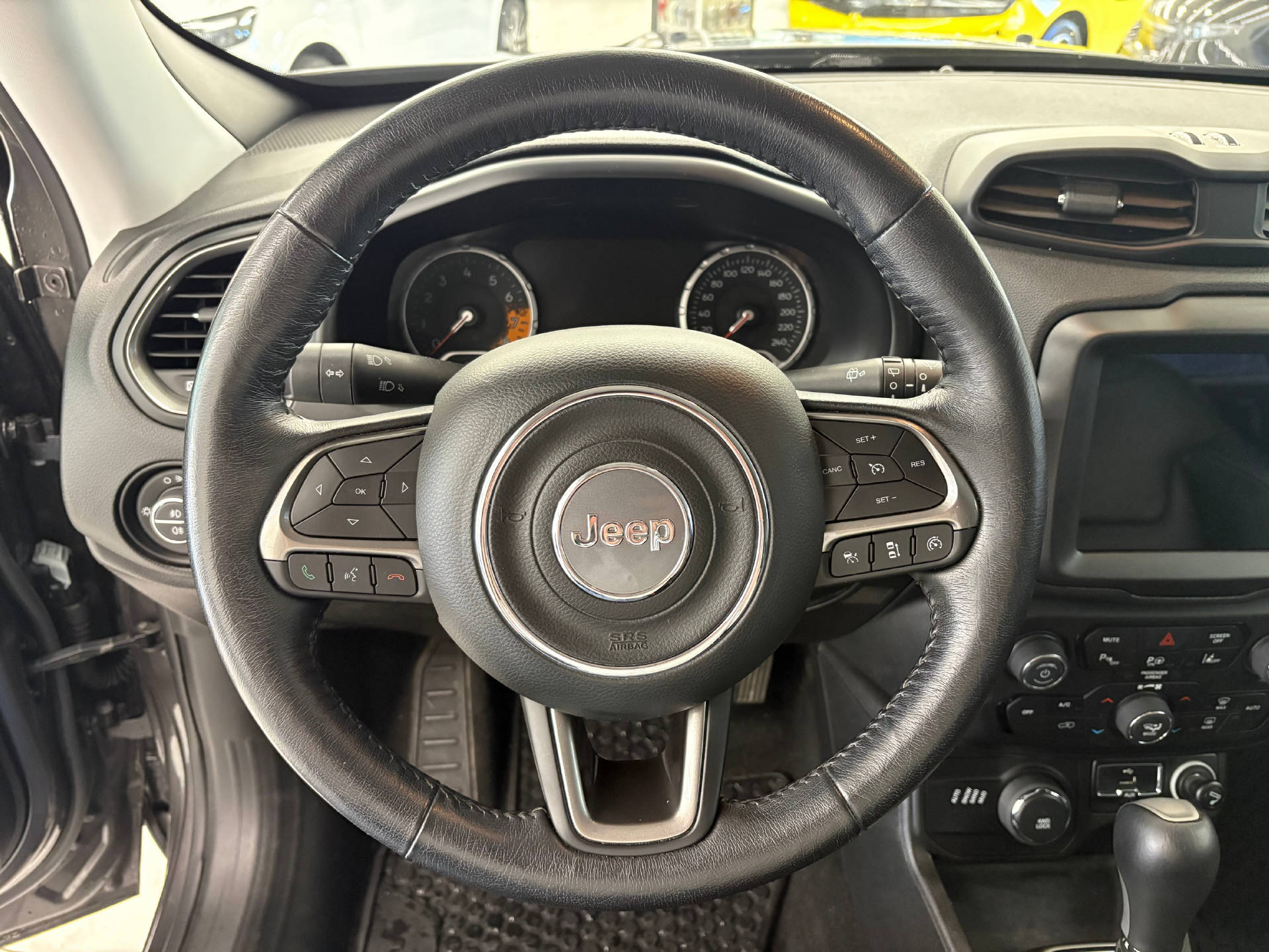 JEEP Renegade 1.4 170 MultiAir Limited AWD-image-8