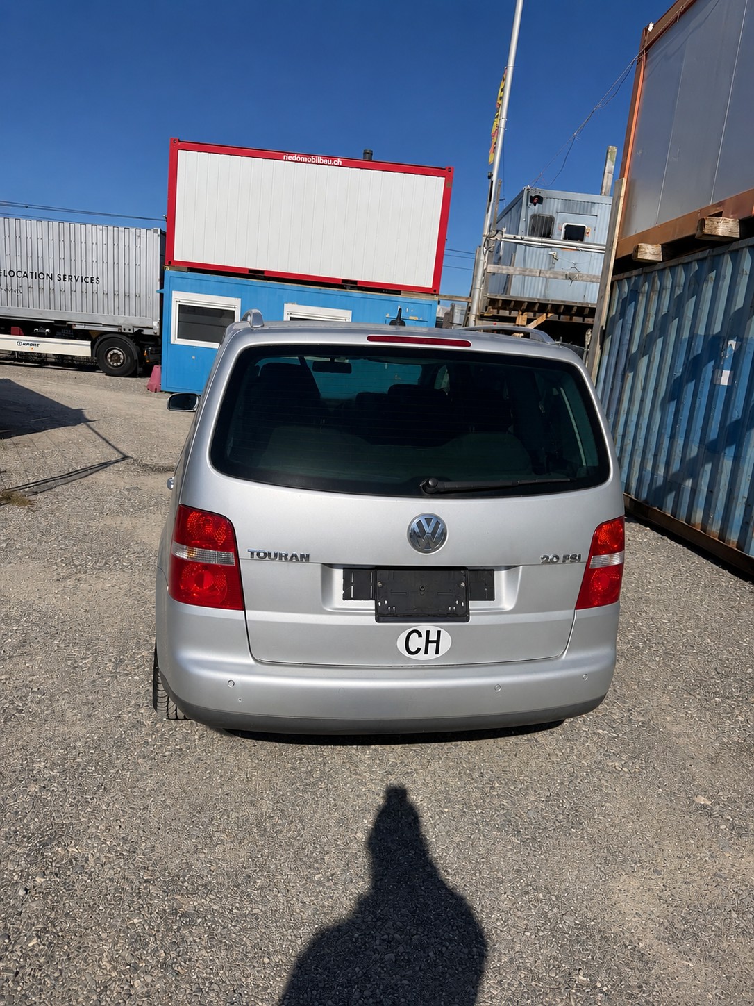 VW Touran 2.0 FSI Highline-image-1